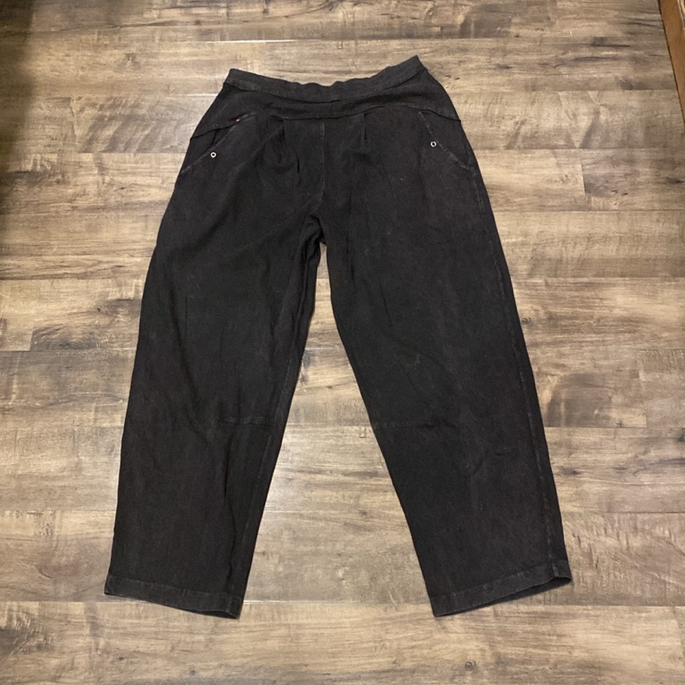 Free People Washed Black pull-on barrel pants. small